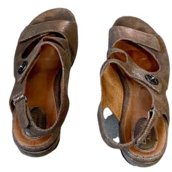 Clarks Artisan Tiffani Aldora Textured Leather Strap Sandals Sz 10N #22E - Picture 5 of 7